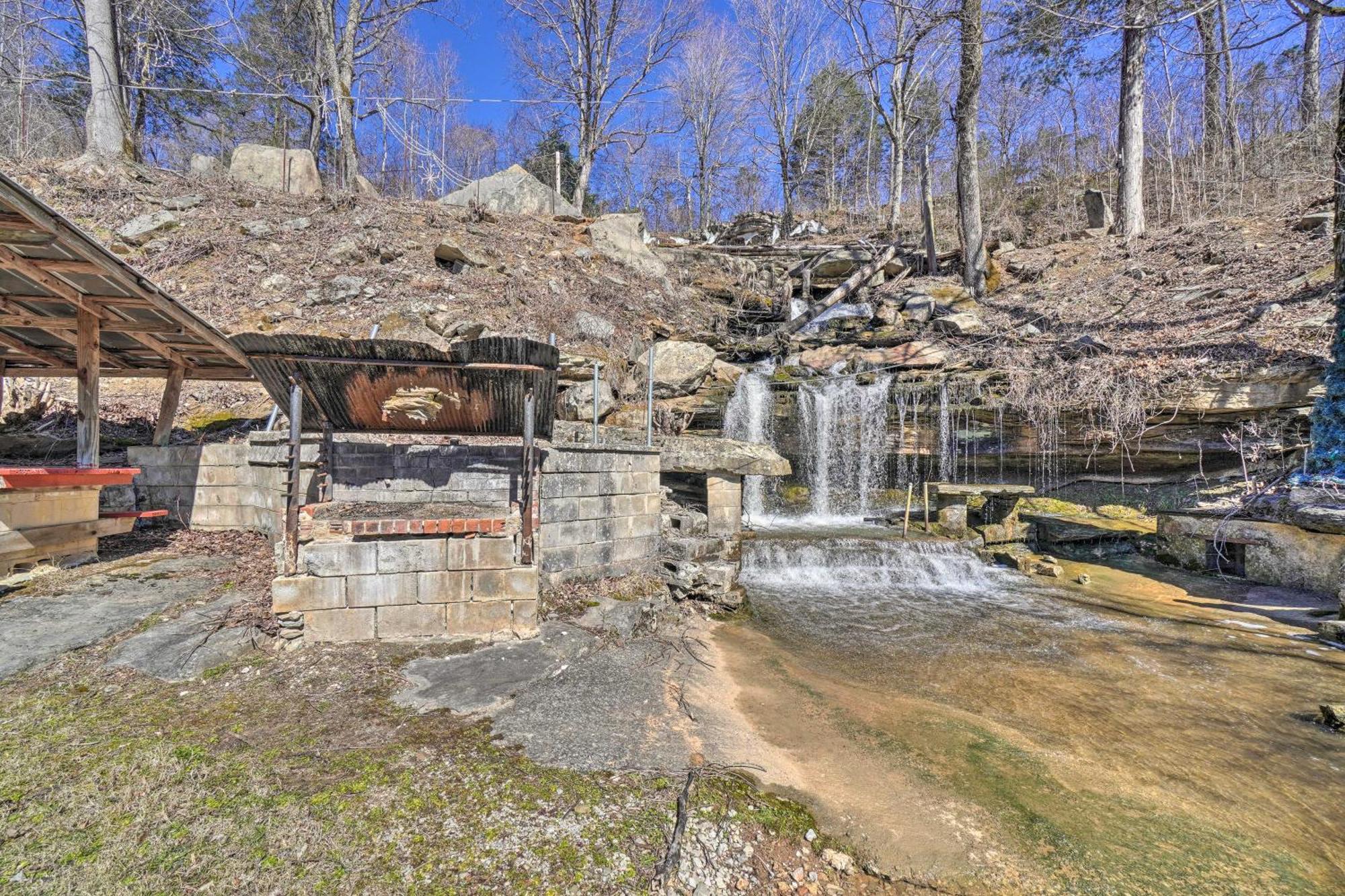 Peaceful Cookeville Cabin On 52 Acres! Luaran gambar